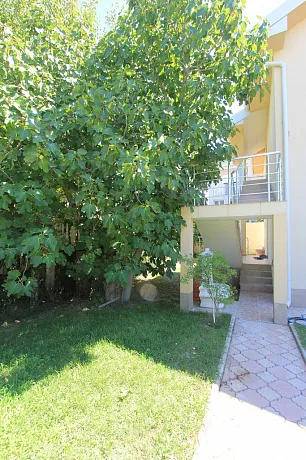 Two-storey house in Donji Stoj