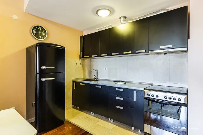 Two-Bedroom Apartment 84 m² in Pržno – Comfort and Coziness by the Sea