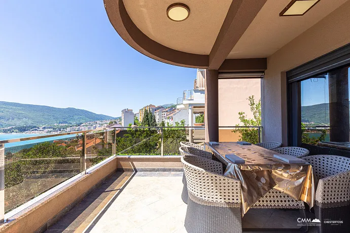 Excellent villa in the center of Herceg Novi