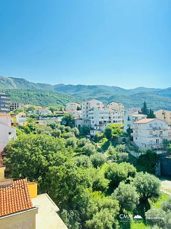 For sale apartment in Becici near the sea