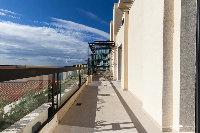 Lux apartments in Becici in an exclusive location