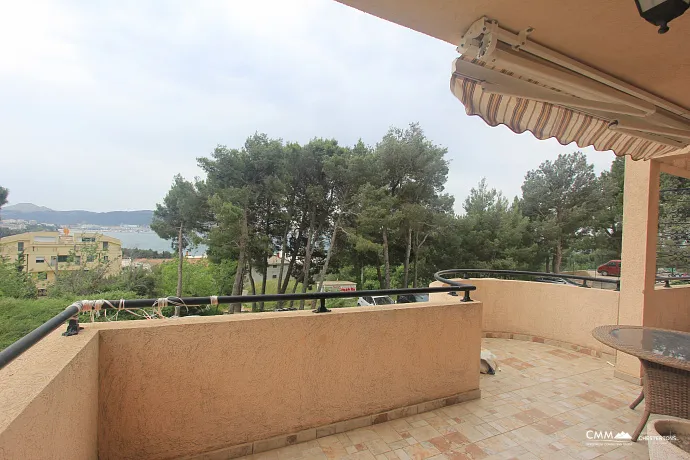 A villa with sea and mountine view in Bar