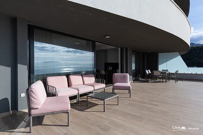 For sale: an exclusive, fully furnished luxury apartment with a spacious terrace.