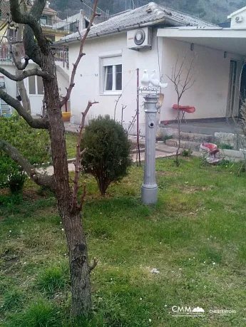 Onestory house in Prchanj with a sea view