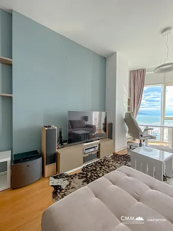 Apartment with two bedrooms and sea views in the very center of Budva