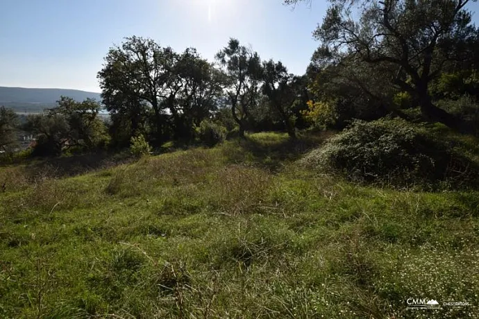 Land with view in Tivat