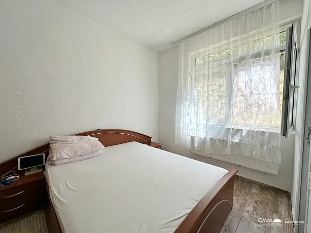 Three storey house in Dobra Voda 308m2