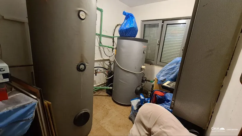 House in a quiet area of ​​Budva overlooking the sea.