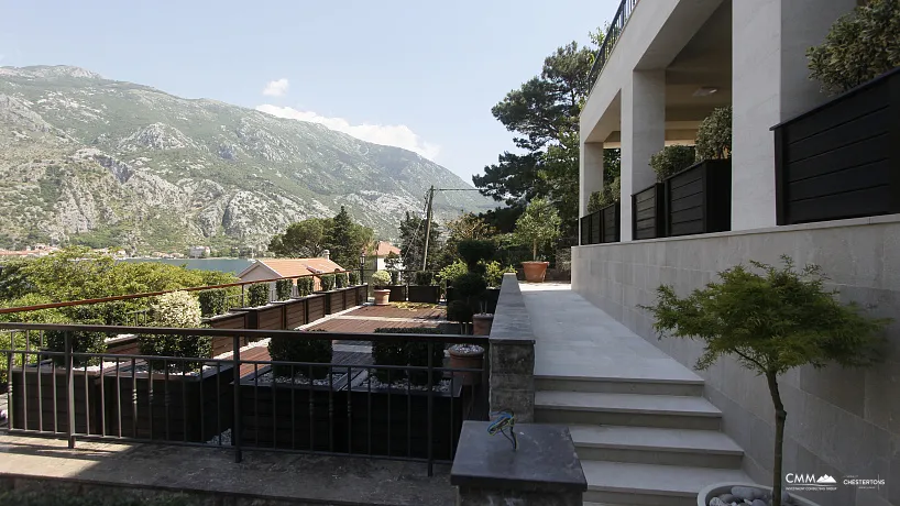 New house by the sea in Muo Kotor