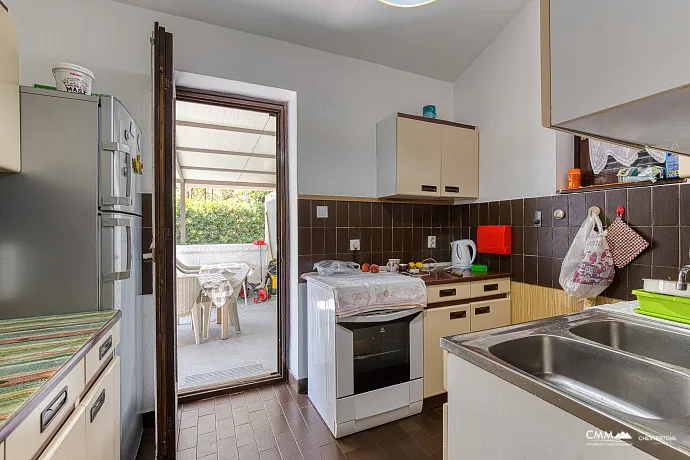 A townhouse wiht mountine view in Budva