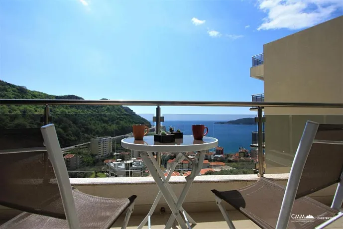 One bedroom apartment in Rafailovici with beautiful sea view