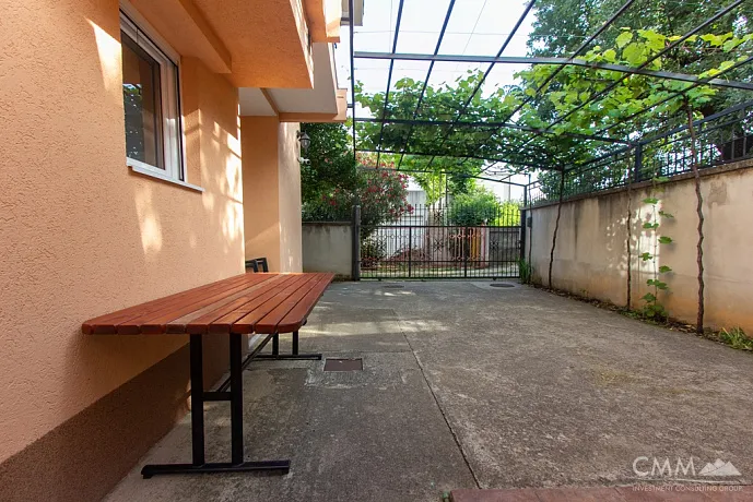 Two-storey house 201m2 in Sutomore