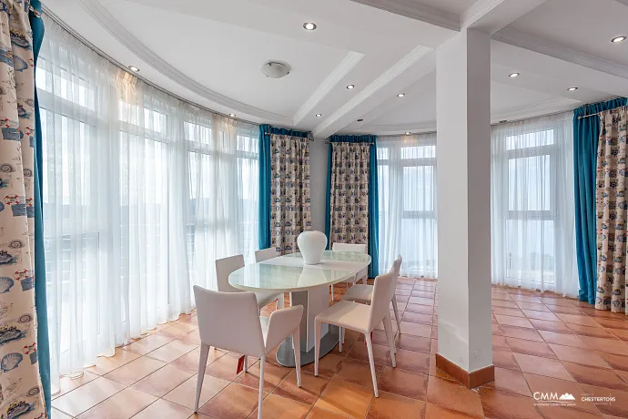 Luxurious villas in Bar
