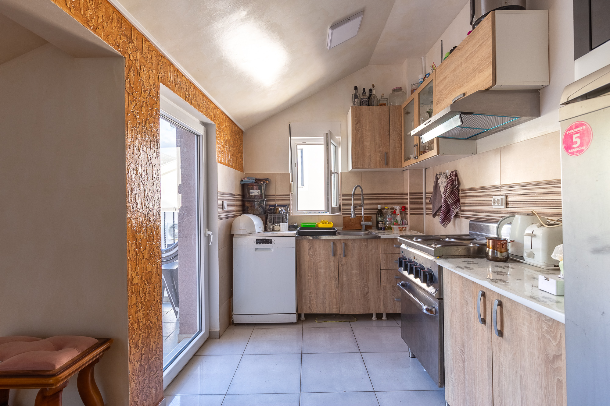 Image of Apartment - 2 Bedrooms - 2 Bathrooms for Sale in Herceg-Novi-Igalo-Montenegro, Image 7