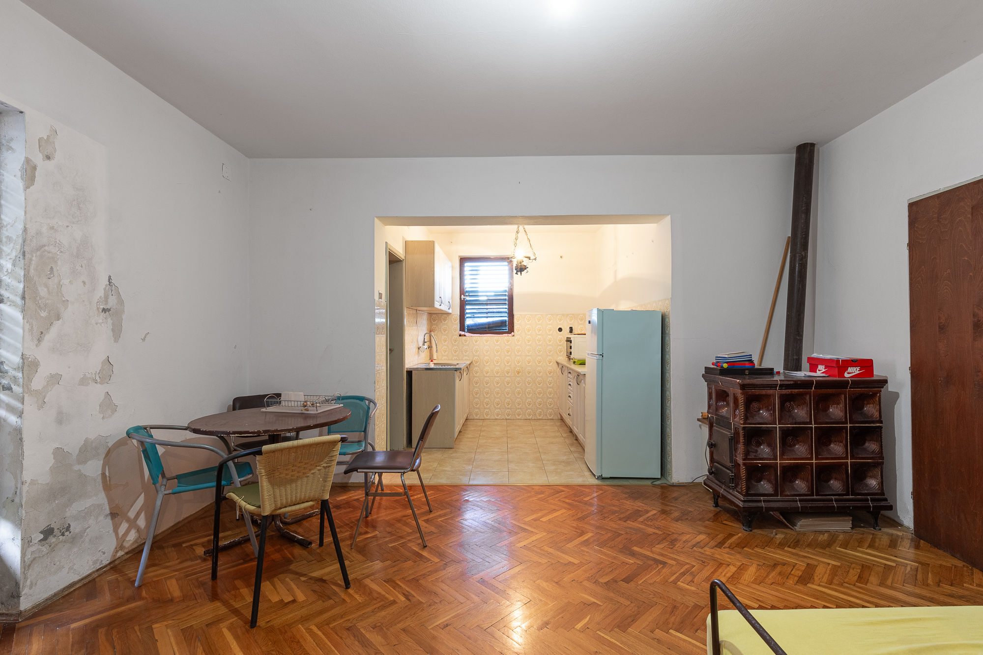 Image of House - 8 Bedrooms - 3 Bathrooms for Sale in Kotor-Prcanj-Montenegro, Image 18