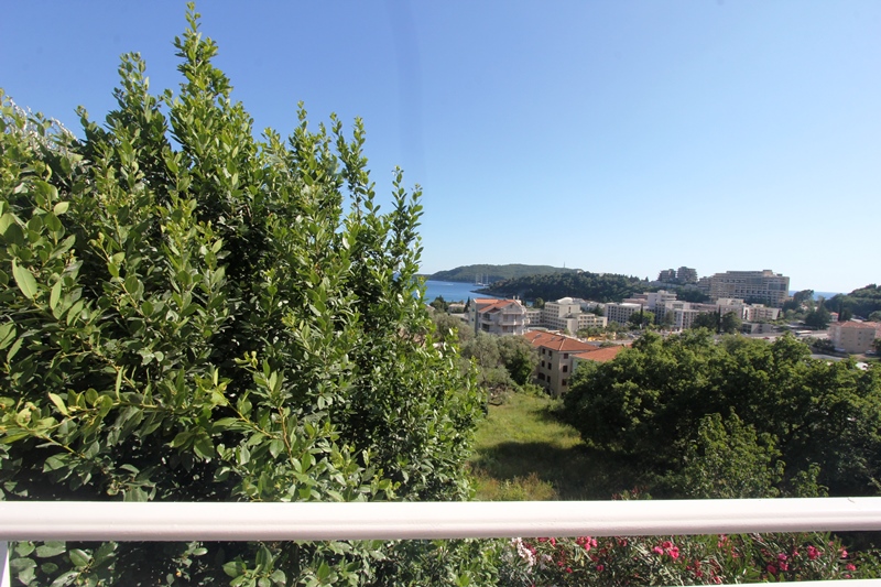 Image of House - 6 Bedrooms - 6 Bathrooms for Sale in Budva-Becici-Montenegro, Image 4