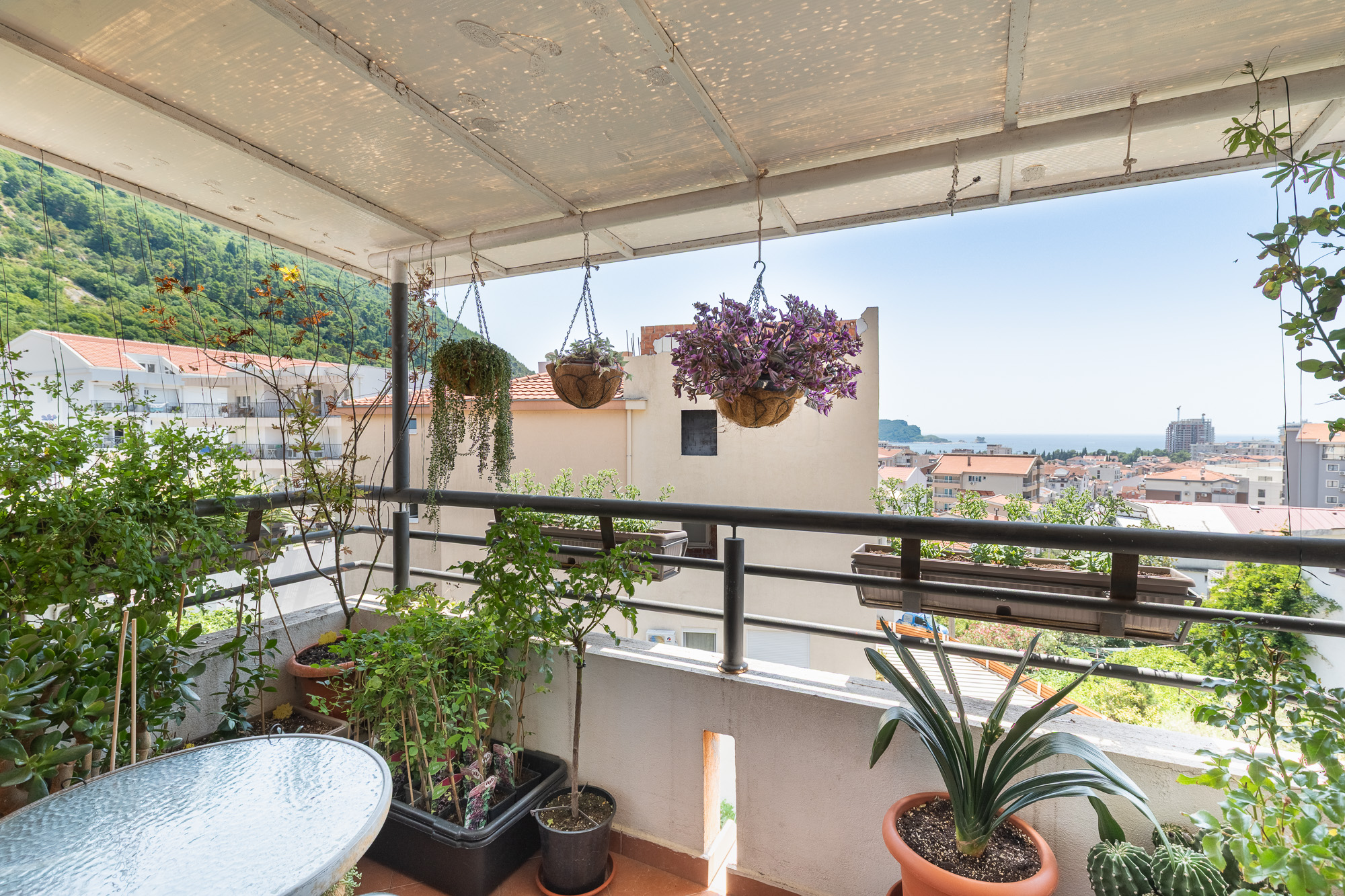  Image of Apartment - 2 Bedrooms - 1 Bathrooms for Residential For Sale in Budva-Budva-Montenegro, Image 9