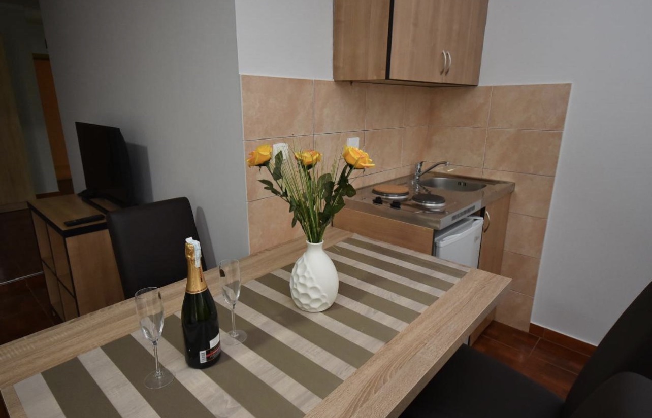 Image of House - 8 Bedrooms - 8 Bathrooms for Sale in Herceg-Novi-Meljine-Montenegro, Image 7