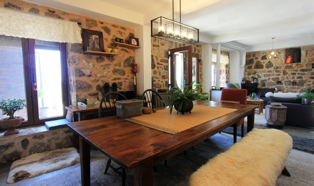Image of Villa - 3 Bedrooms - 3 Bathrooms for Sale in Bar-Montenegro, Image 5