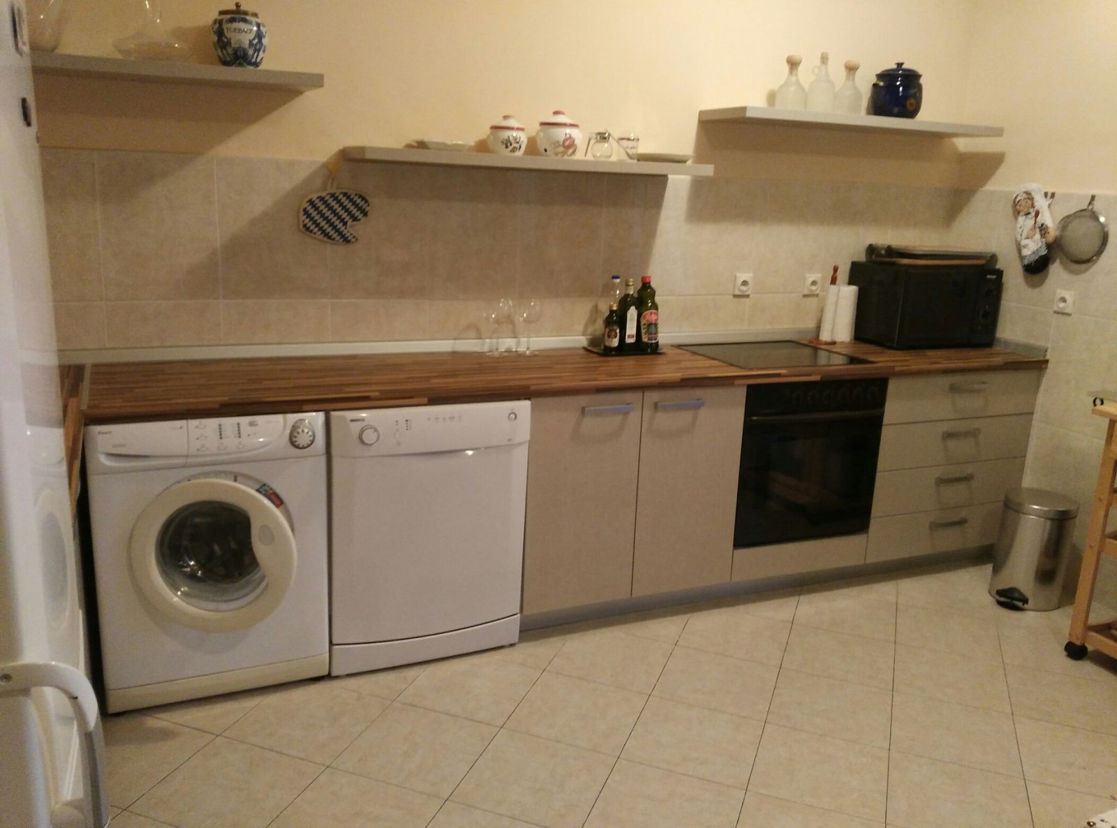Image of Apartment - 3 Bedrooms - 2 Bathrooms for Sale in Tivat-Tivat-Montenegro, Image 7