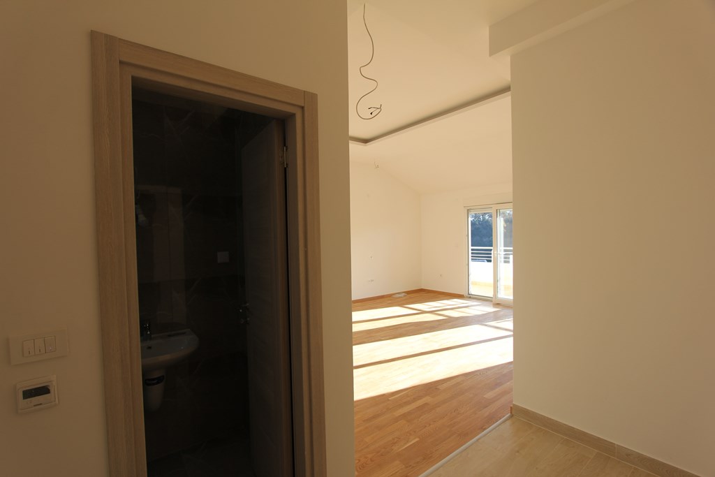 Image of Apartment - 1 Bedrooms - 1 Bathrooms for Sale in Herceg-Novi-Meljine-Montenegro, Image 22
