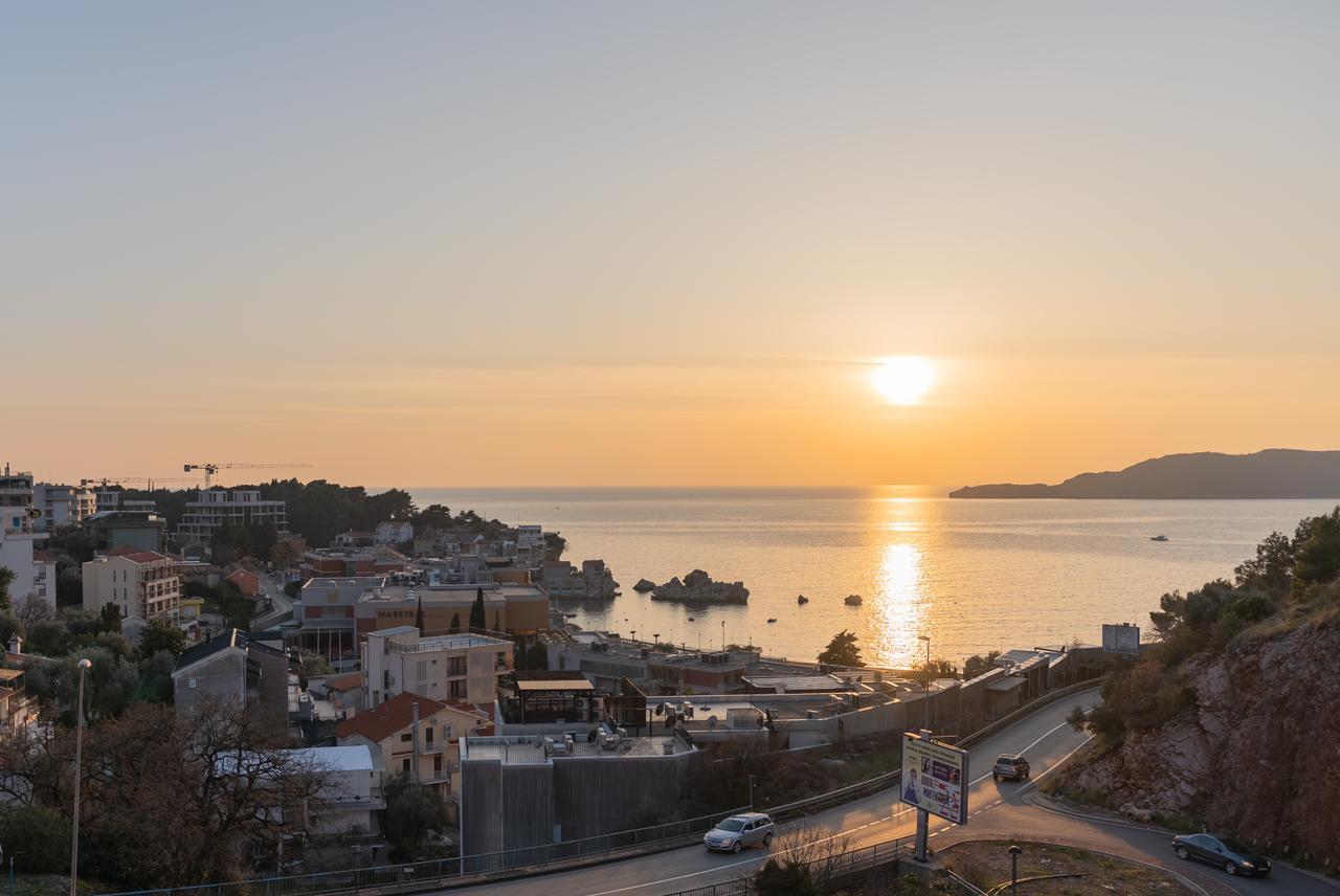 Image of Apartment - 3 Bedrooms - 3 Bathrooms for Sale in Budva-Przno-Montenegro, Image 7