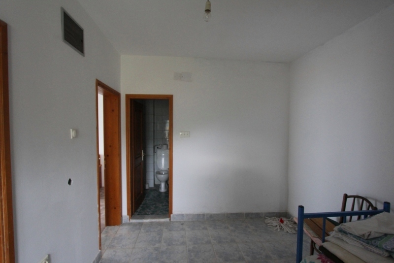 Image of House - 4 Bedrooms - 3 Bathrooms for Sale in Kotor-Kotor-Montenegro, Image 5