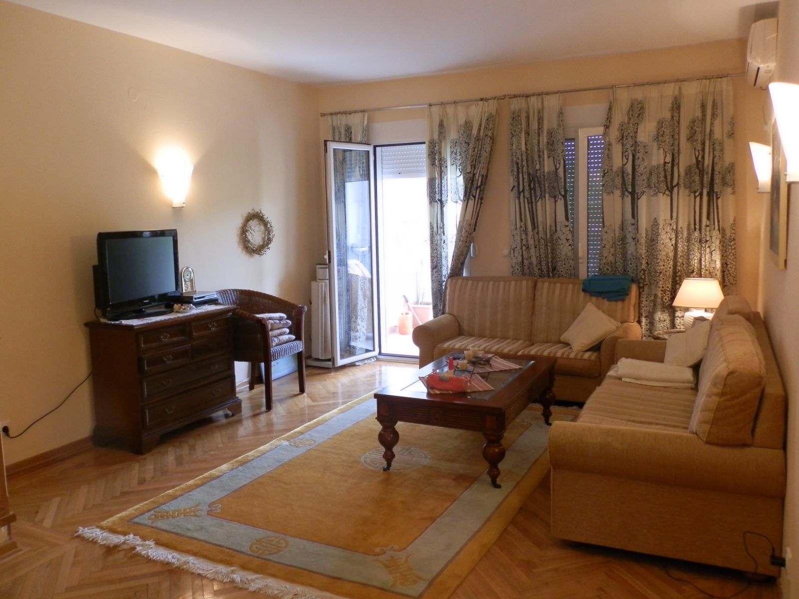 Image of Apartment - 3 Bedrooms - 2 Bathrooms for Sale in Tivat-Tivat-Montenegro, Image 8
