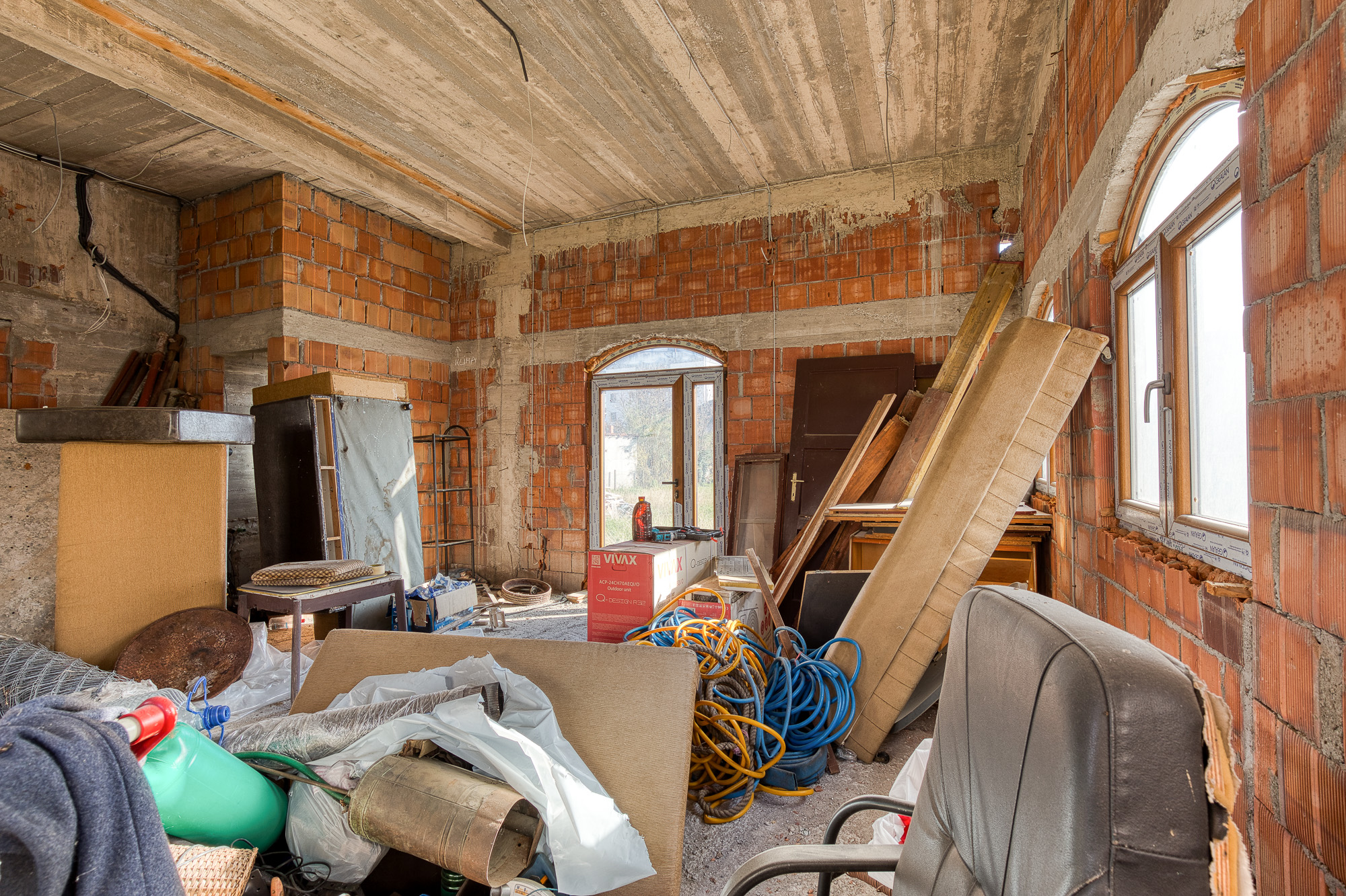 Image of Commerce property - 6 Bedrooms for Sale in Montenegro-Montenegro, Image 1