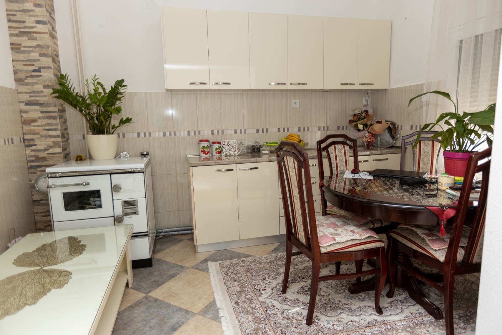 Image of House - 7 Bedrooms - 3 Bathrooms for Sale in Bar-Bar-Montenegro, Image 5