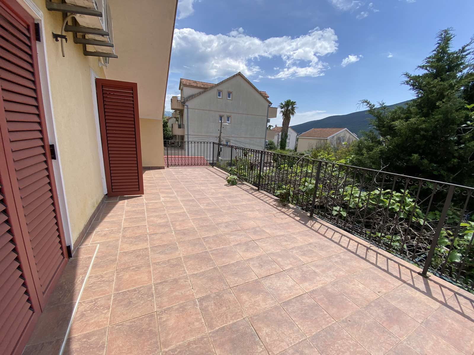 Image of House - 3 Bedrooms - 2 Bathrooms for Sale in Herceg-Novi-Djenovici-Montenegro, Image 15