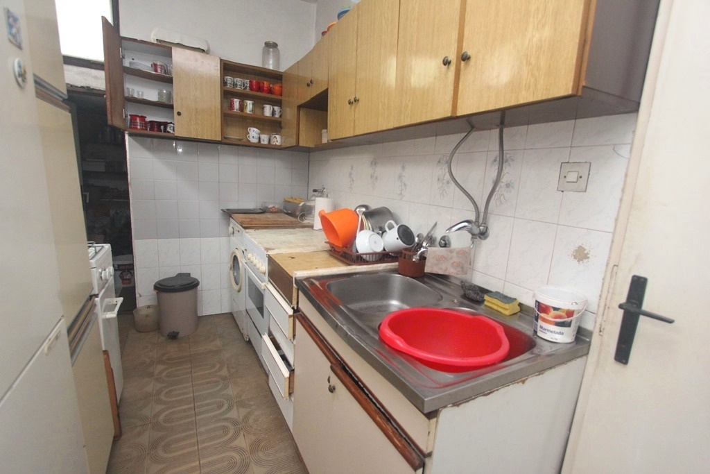 Image of House - 7 Bedrooms - 3 Bathrooms for Sale in Herceg-Novi-Herceg Novi-Montenegro, Image 18