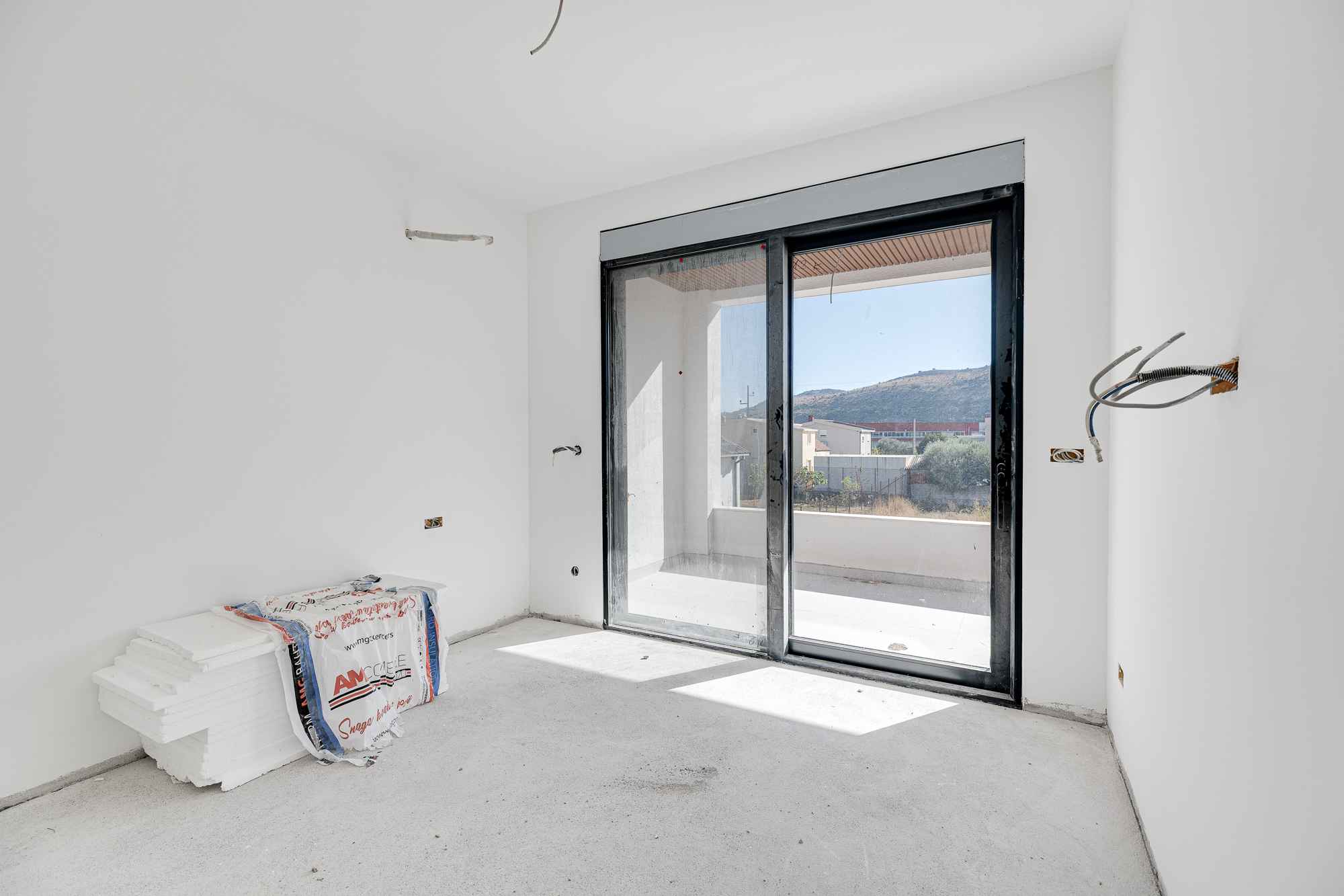  Image of House - 3 Bedrooms - 3 Bathrooms for Residential For Sale in Bar-Bar-Montenegro, Image 31