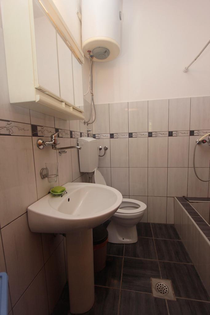 Image of House - 5 Bedrooms - 4 Bathrooms for Sale in Herceg-Novi-Herceg Novi-Montenegro, Image 20