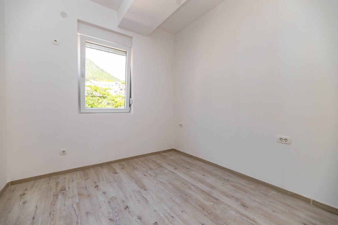 Image of Apartment - 2 Bedrooms - 1 Bathrooms for Sale in Herceg-Novi-Djenovici-Montenegro, Image 8
