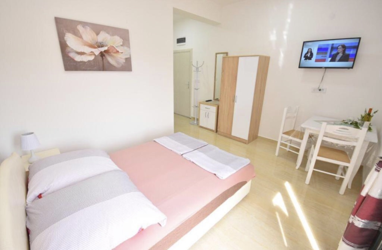 Image of House - 8 Bedrooms - 8 Bathrooms for Sale in Herceg-Novi-Meljine-Montenegro, Image 4