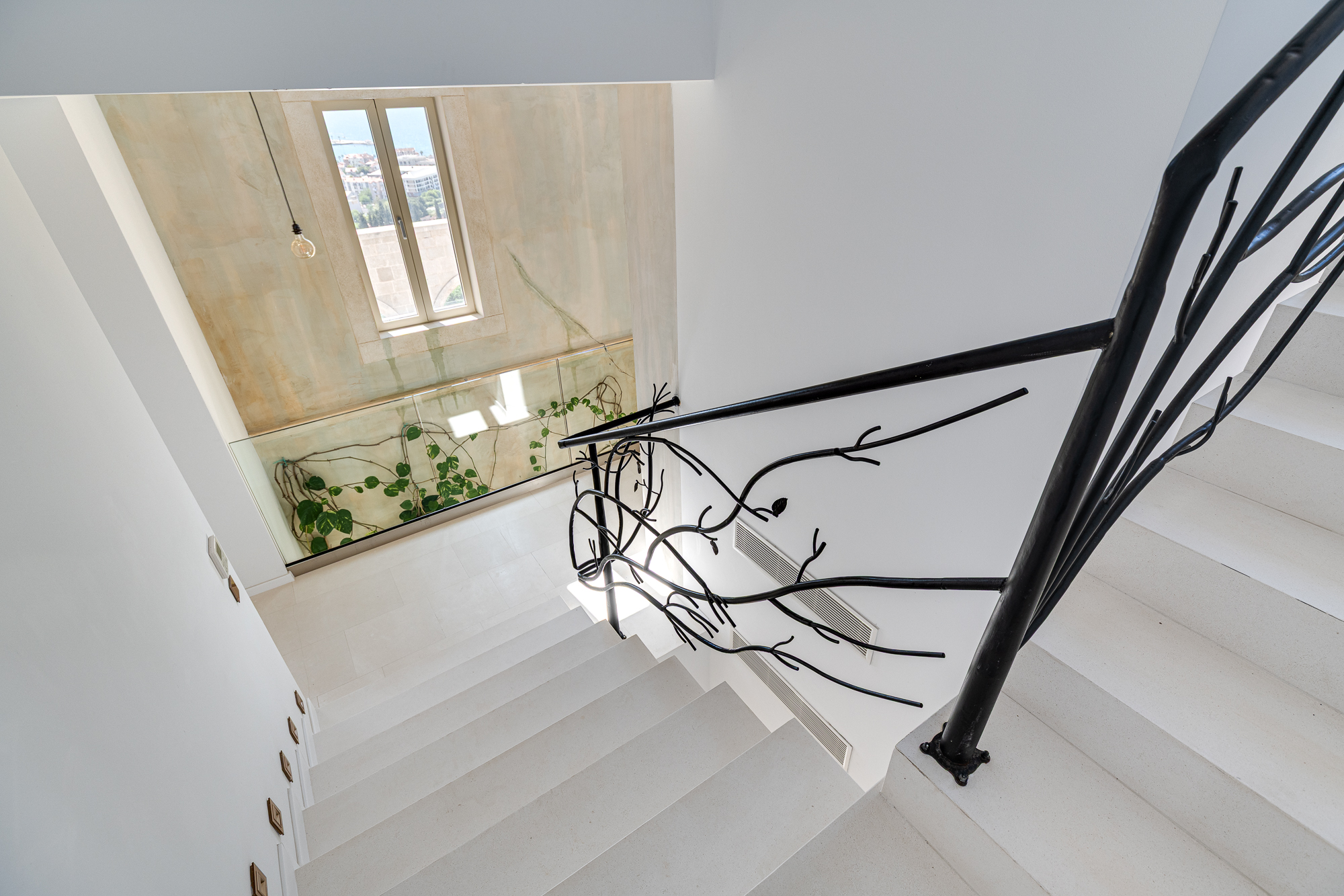 Image of Villa - 7 Bedrooms - 7 Bathrooms for Sale in Tivat-Tivat-Montenegro, Image 13