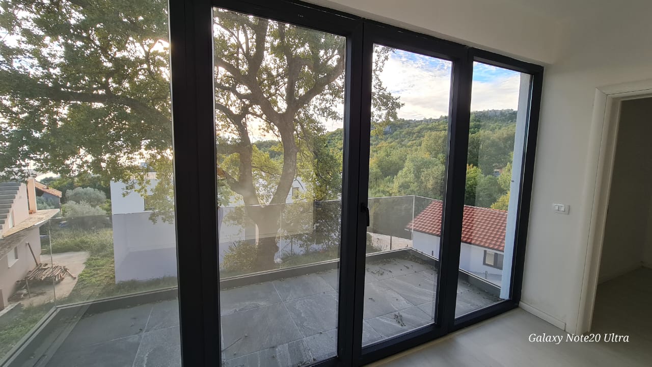 Image of House - 3 Bedrooms - 2 Bathrooms for Sale in Bar-Susanj-Montenegro, Image 9