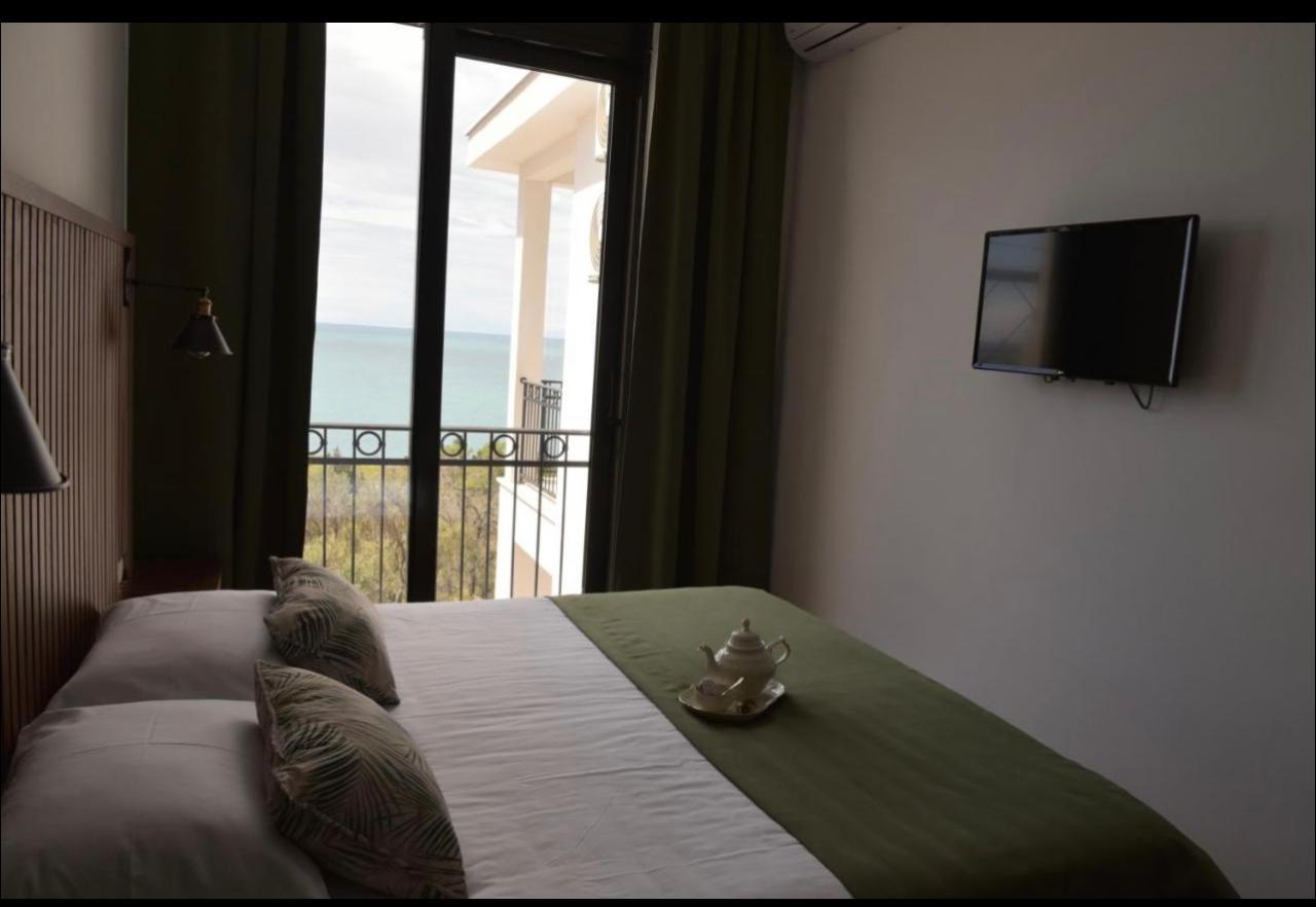 FOR SALE – Luxury apartments with sea view | Exclusive location near Budva | Garage space included in the price  Rezevici Budva