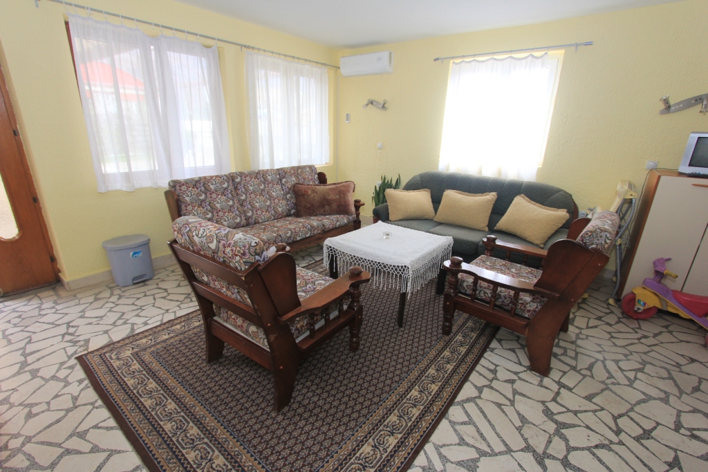 Image of House - 5 Bedrooms - 9 Bathrooms for Sale in Kotor-Kotor-Montenegro, Image 7