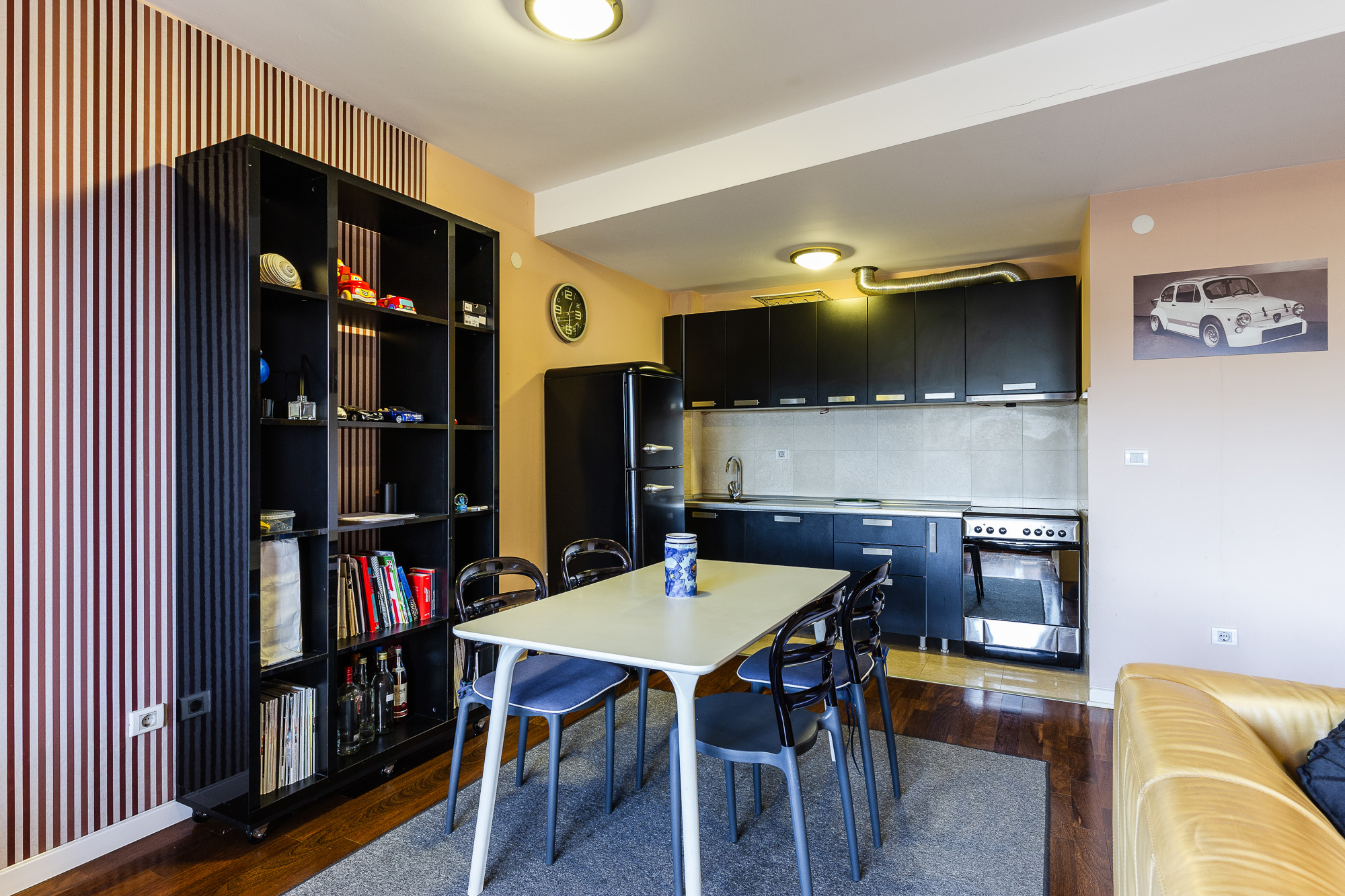 Image of Apartment - 2 Bedrooms - 1 Bathrooms for Sale in Budva-Przno-Montenegro, Image 3