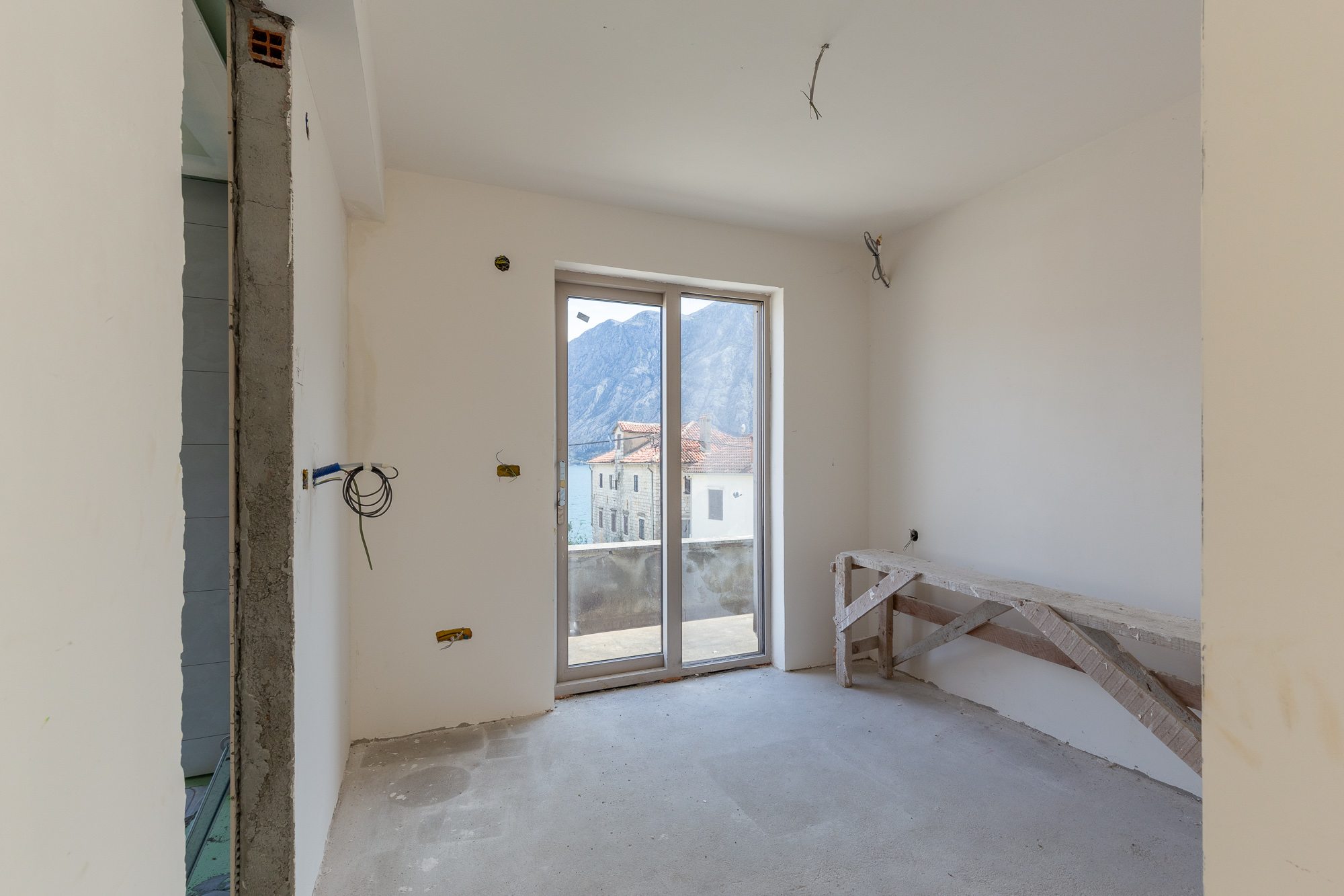 Image of House - 6 Bedrooms for Sale in Kotor-Prcanj-Montenegro, Image 54