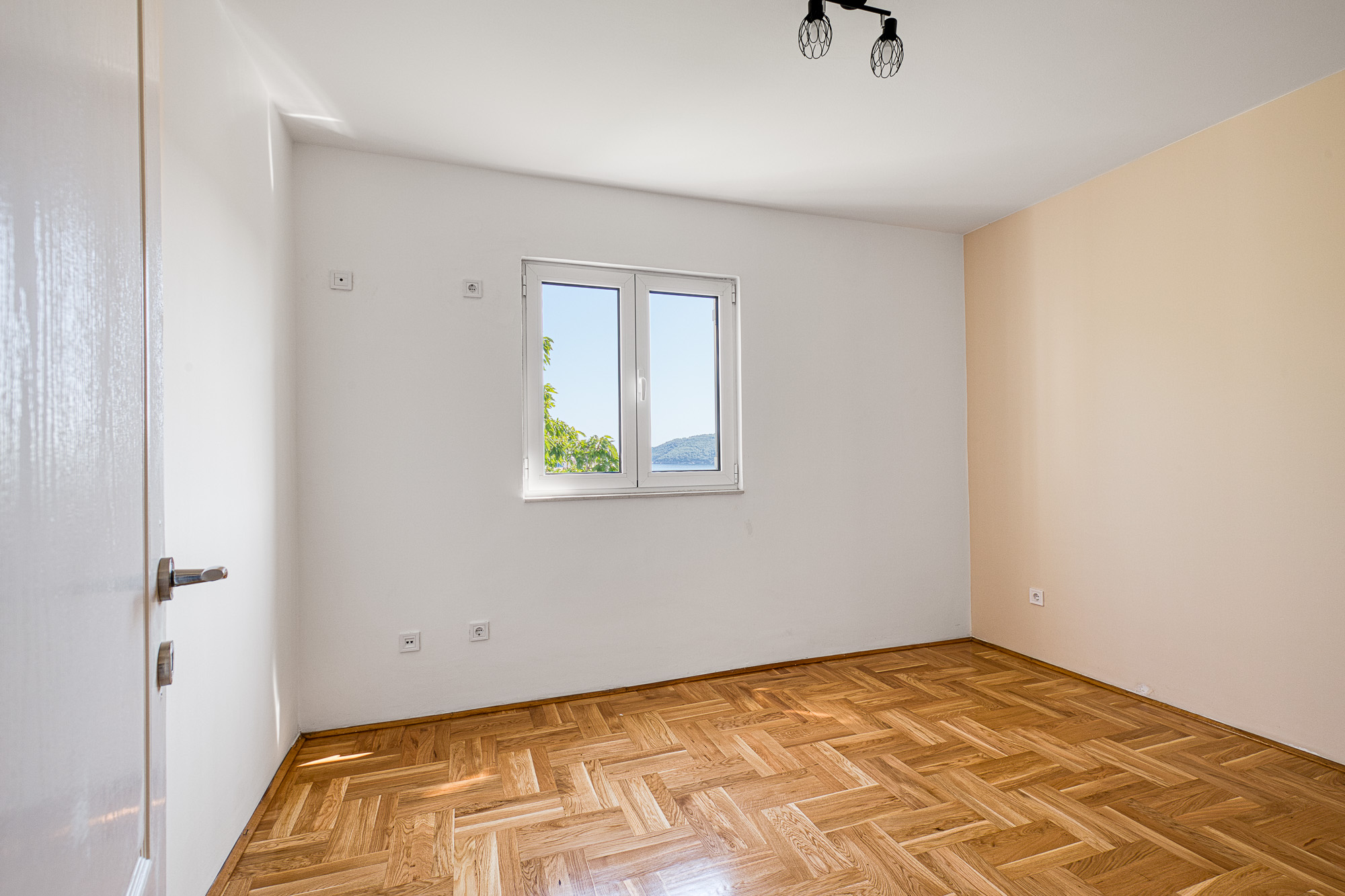 Image of Apartment - 2 Bedrooms - 1 Bathrooms for Sale in Budva-Becici-Montenegro, Image 6
