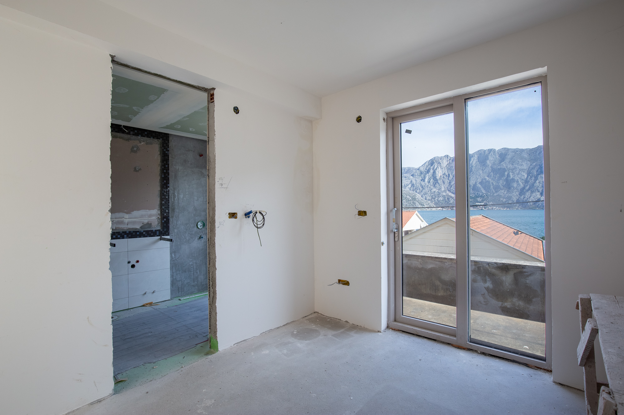 Image of House - 6 Bedrooms for Sale in Kotor-Prcanj-Montenegro, Image 55