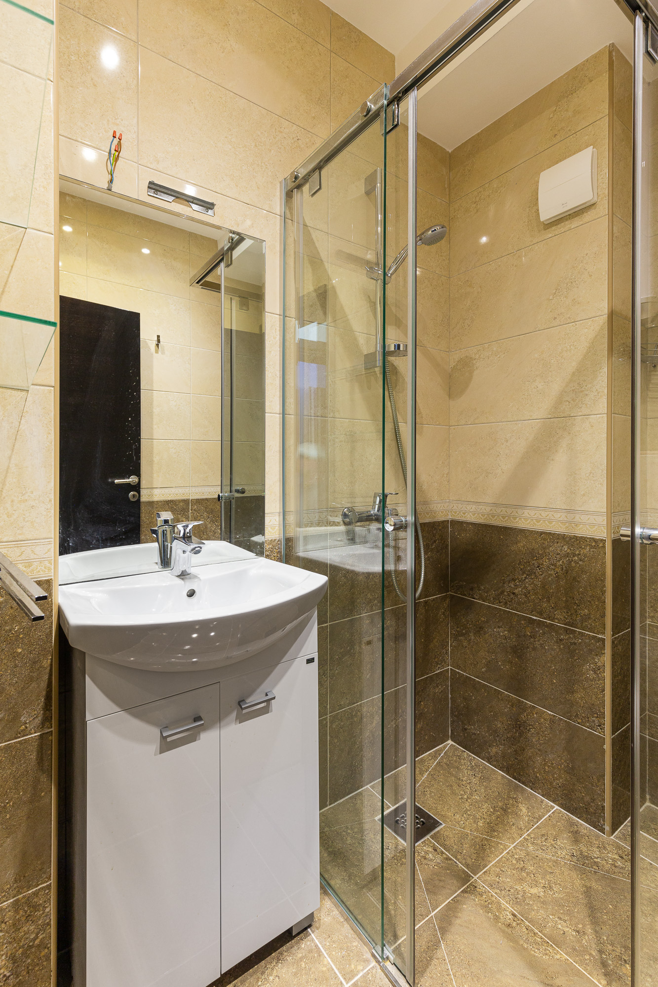 Image of Property - 3 Bedrooms - 3 Bathrooms for Sale in Budva-Petrovac-Montenegro, Image 21