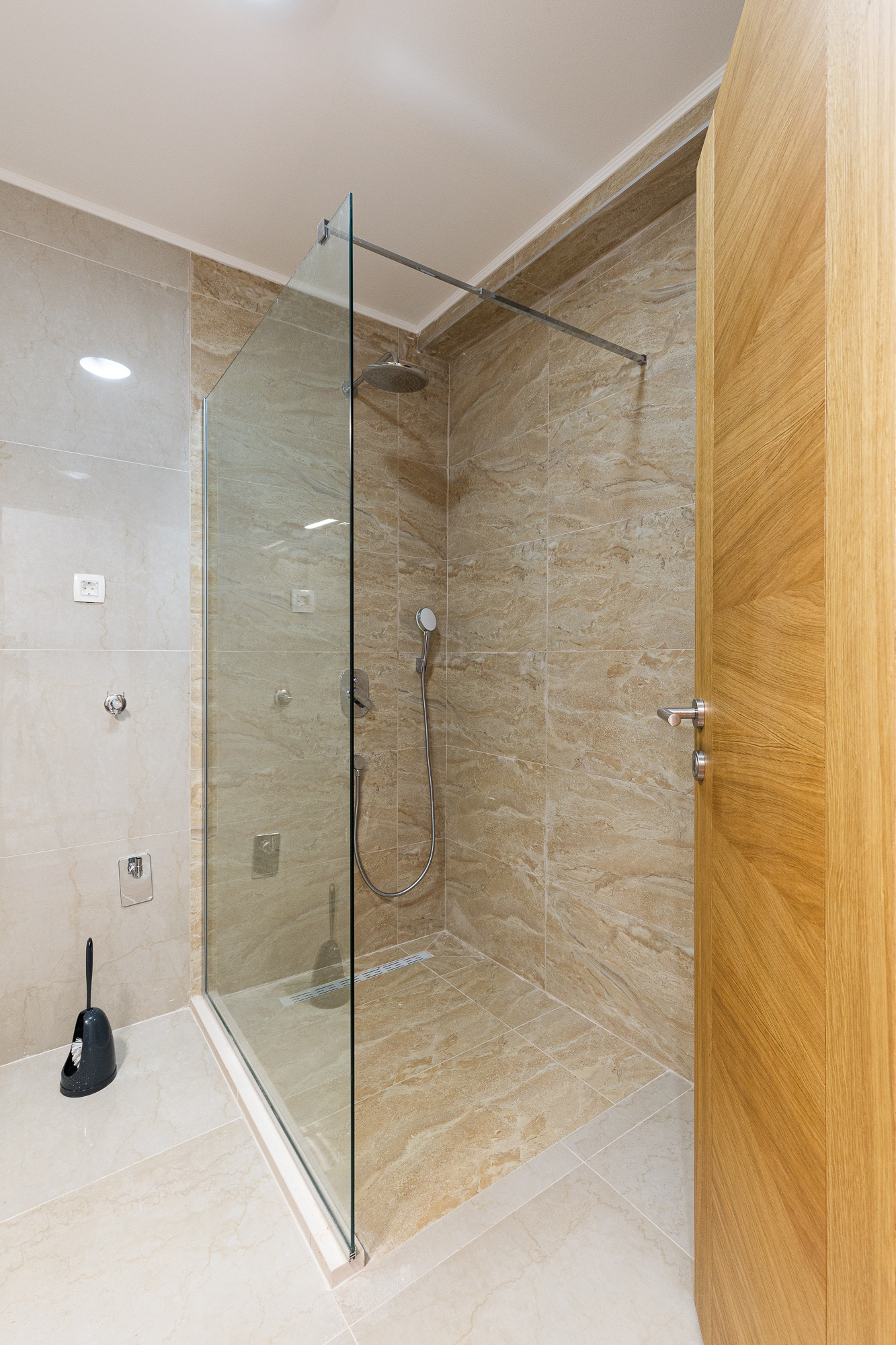 Image of Apartment - 3 Bedrooms - 2 Bathrooms for Sale in Budva-Budva-Montenegro, Image 9