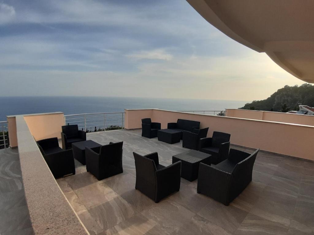 Image of Hotel - 10 Bedrooms - 10 Bathrooms for Sale in Bar-Susanj-Montenegro, Image 1