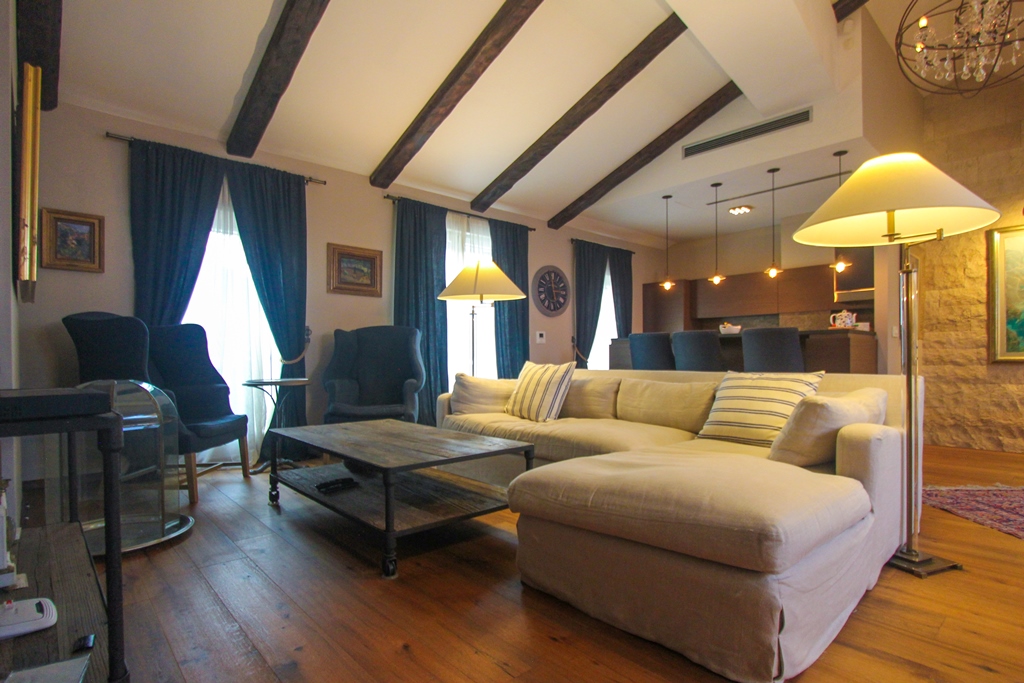 Image of Apartment - 3 Bedrooms - 1 Bathrooms for Sale in Budva-Montenegro, Image 1
