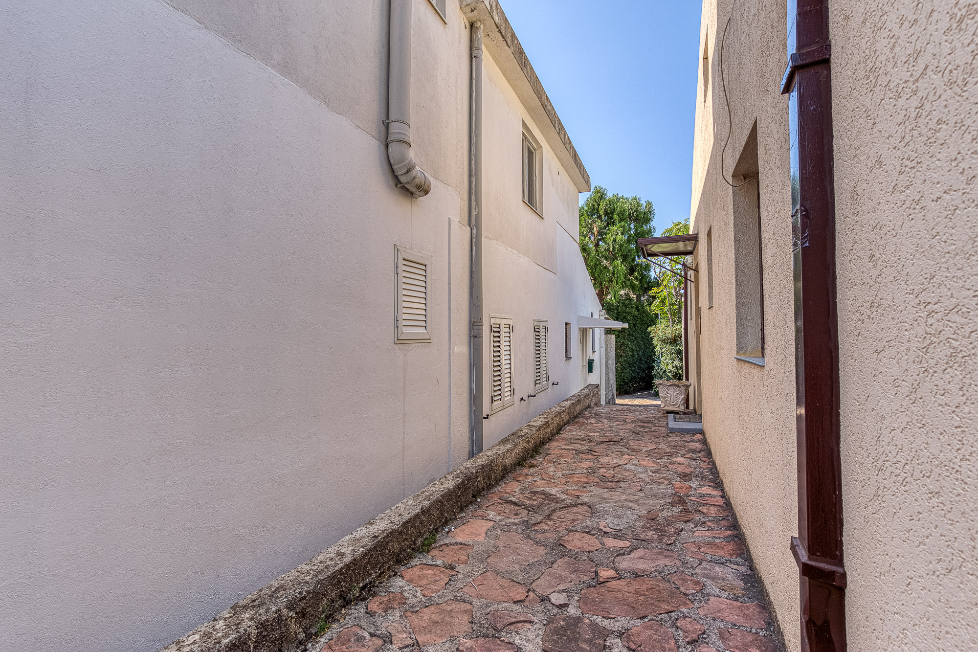 Image of Townhouse - 4 Bedrooms - 4 Bathrooms for Sale in Budva-Budva-Montenegro, Image 43