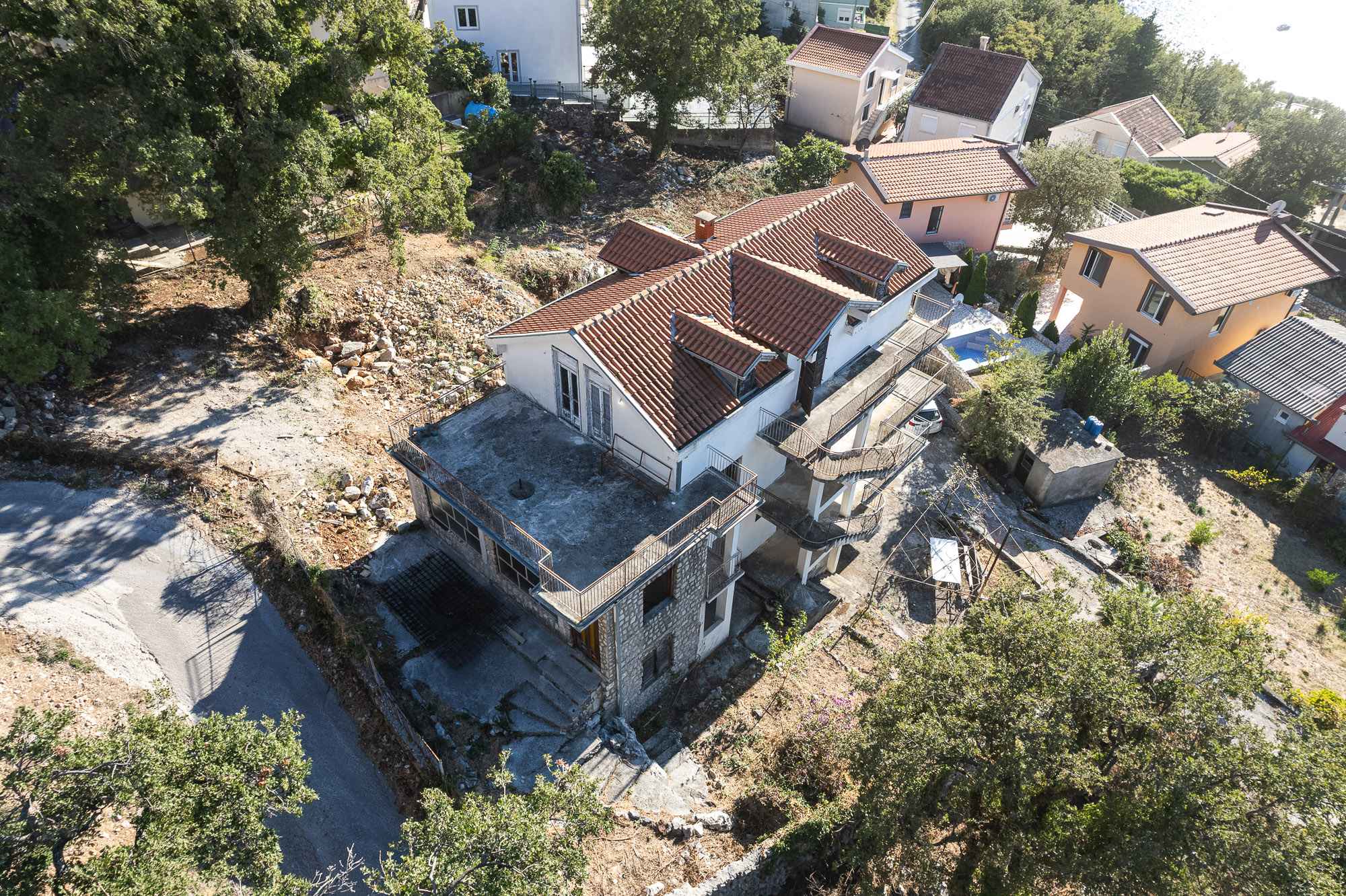 Haus 8 Schlafzimmer  Sutomore, Montenegro